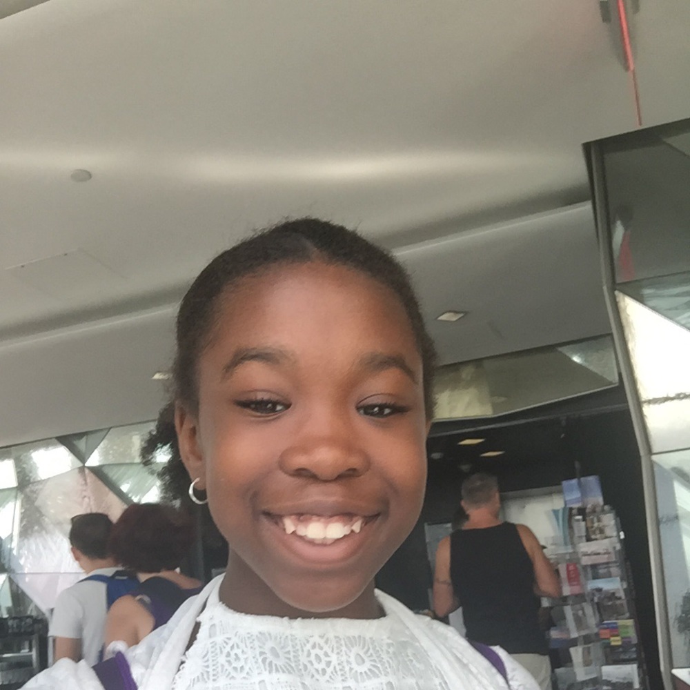 Meet your Posher, Ava